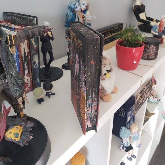 Fairyloot Deathless Special Edition by Catherinne M. Valente - Picture 3 of 4